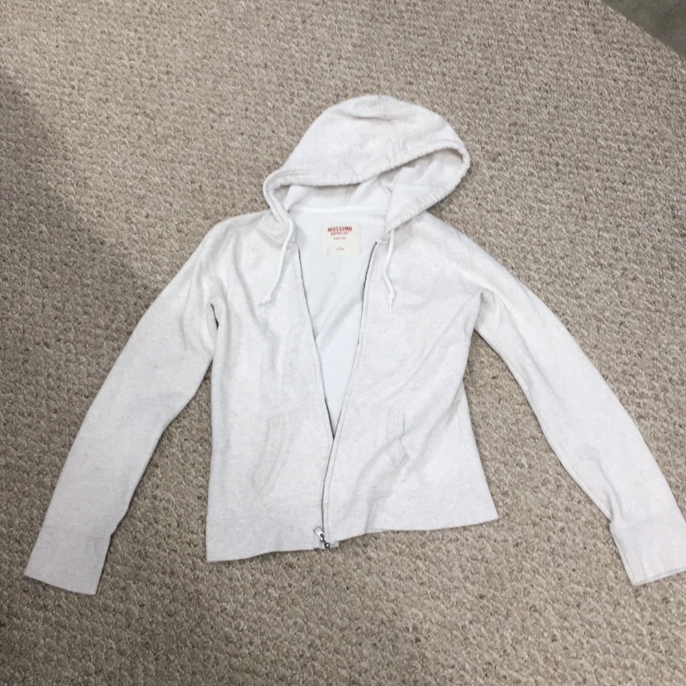 A sweatshirt